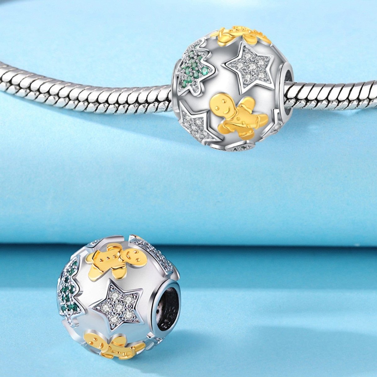 Holiday Gingerbread & Stars Charm