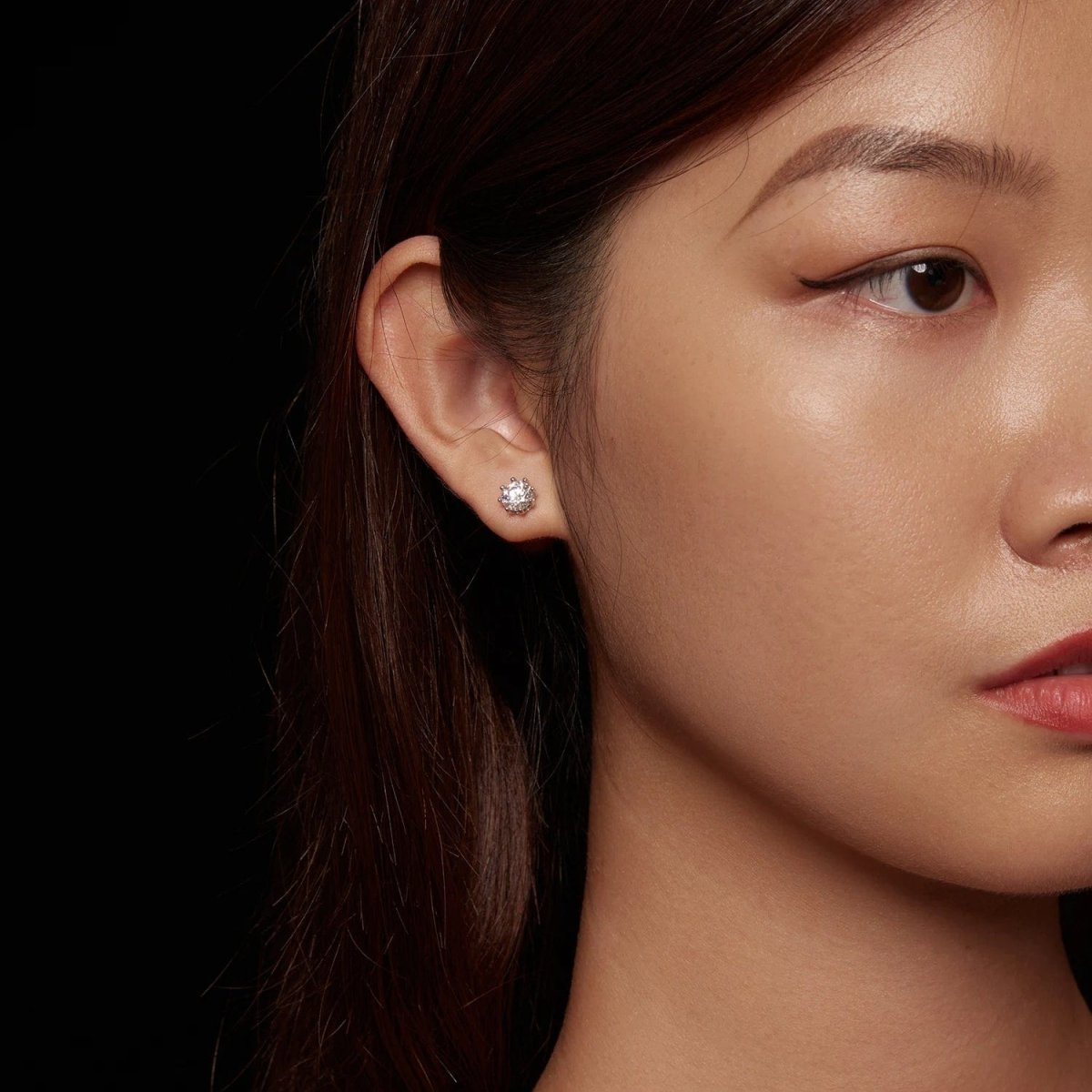 Béra&Co Classic Moissanite Stud Earrings