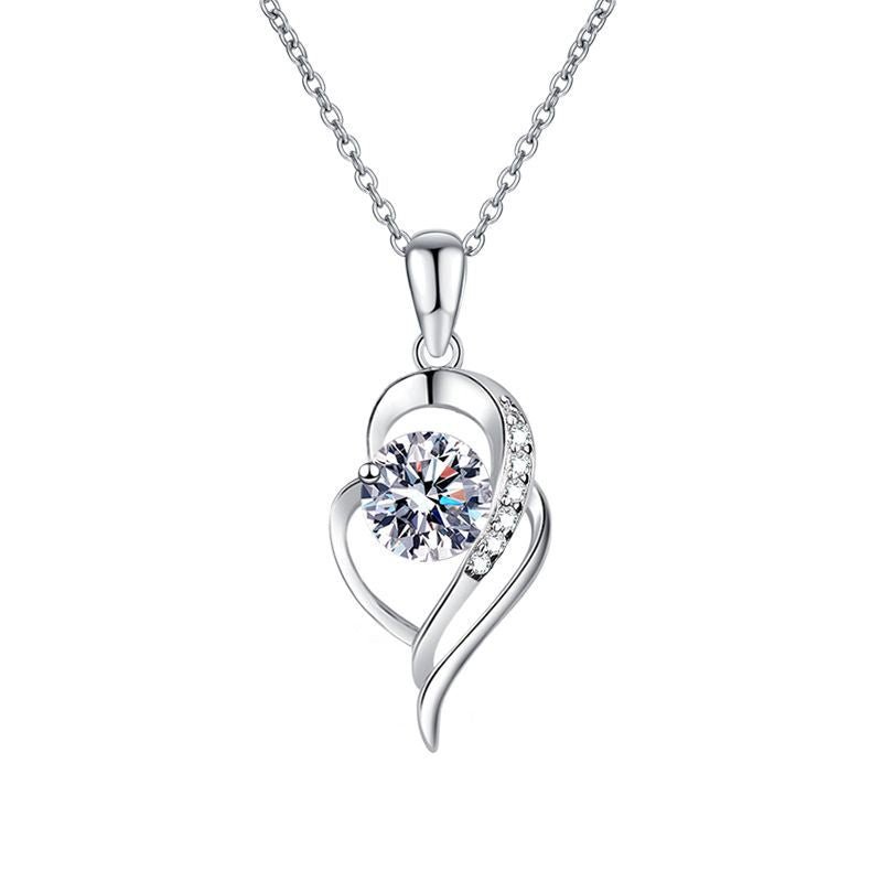 Béra&Co Eternal Heart Moissanite Necklace