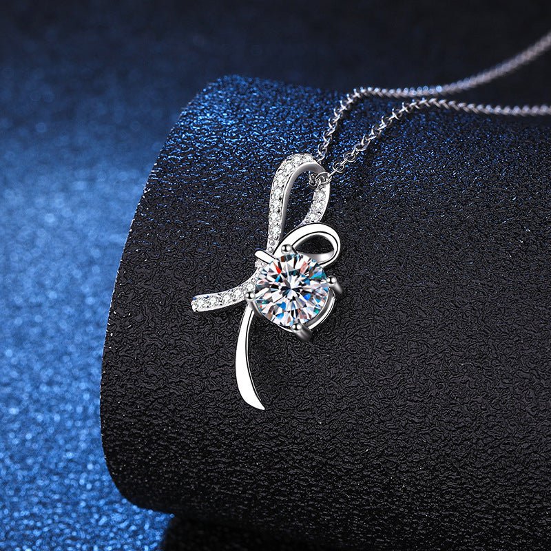 Béra&Co Graceful Ribbon Moissanite Necklace