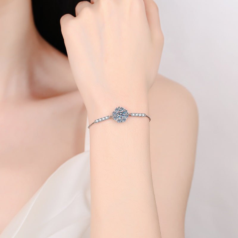 Béra&Co Halo Glow Moissanite Bracelet