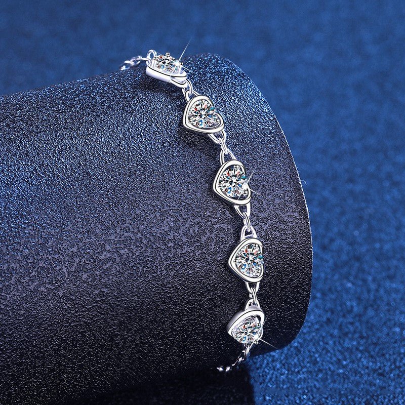 Béra&Co Loving Hearts Moissanite Bracelet