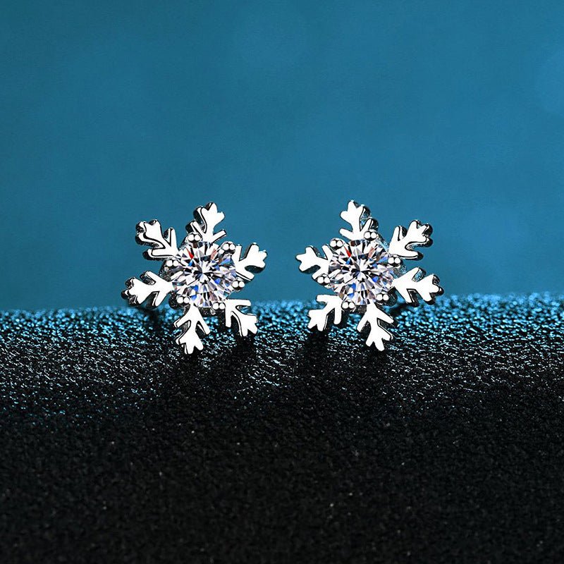 Béra&Co Snowflake Sparkle Moissanite Stud Earrings