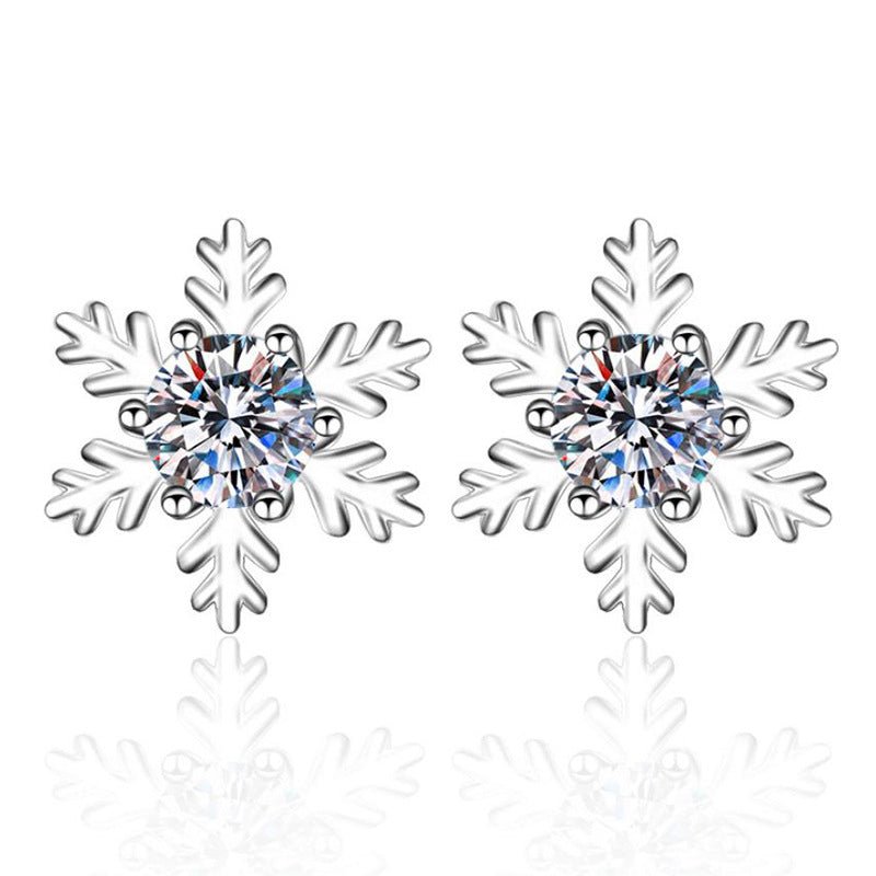 Béra&Co Snowflake Sparkle Moissanite Stud Earrings