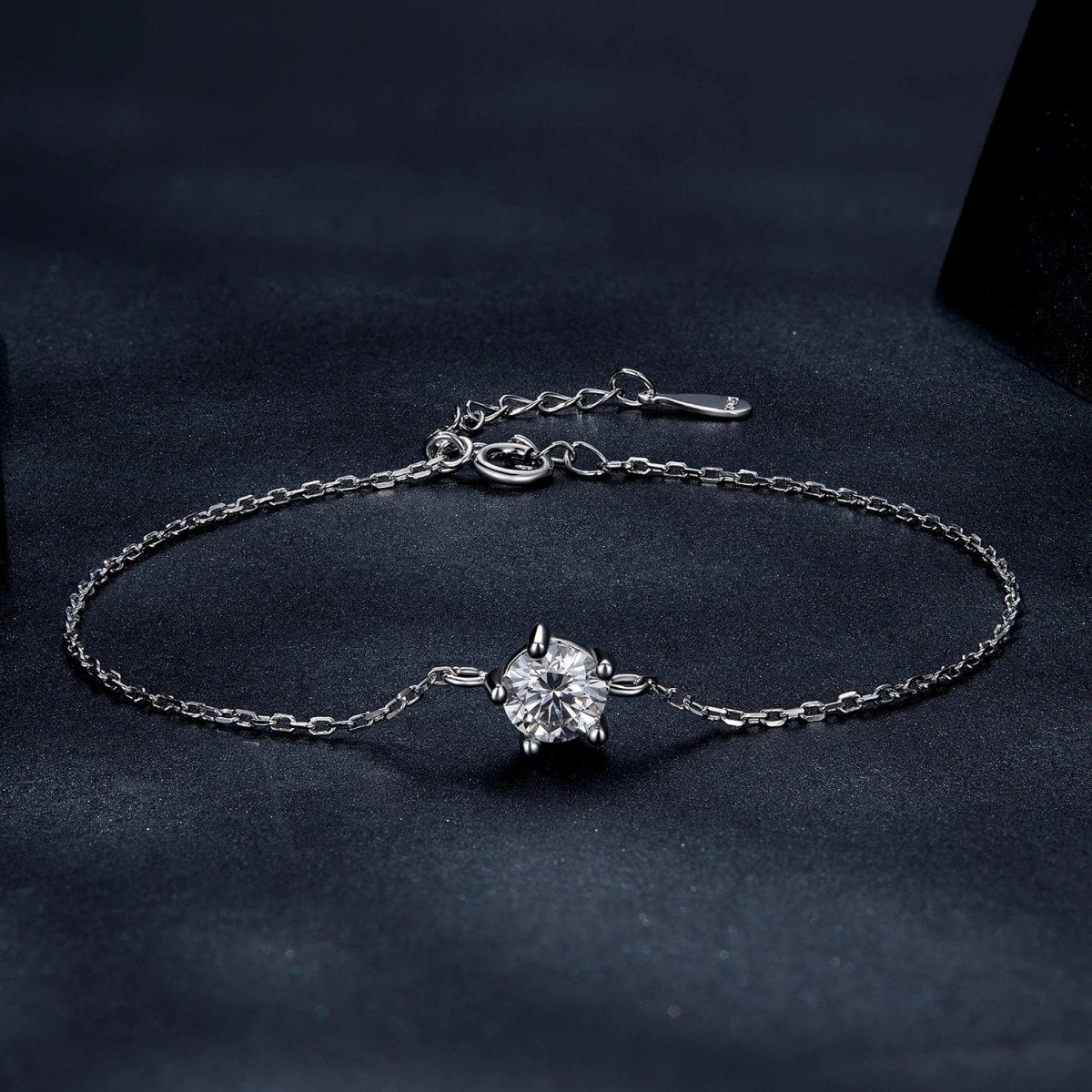 Béra&Co Solitaire Sterling Silver Moissanite Bracelet
