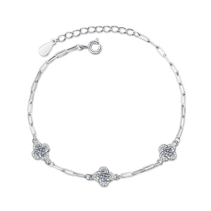 Béra&Co Triple Bloom Moissanite Bracelet