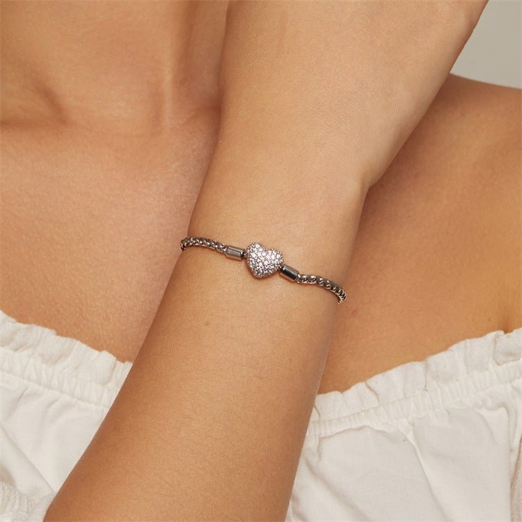 Sparkling Heart Pavé Chain Bracelet