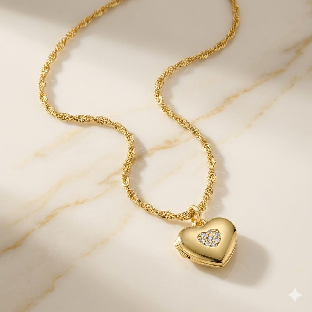 Béra&co. Interlocking Heart Necklace
