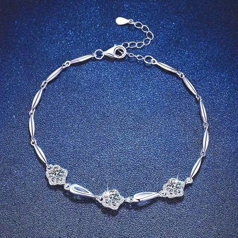 Béra&Co Blooming Grace Moissanite Bracelet