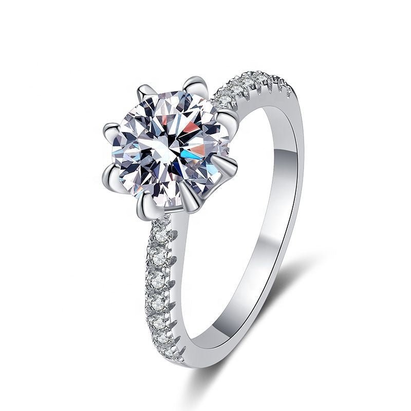 Béra&Co Classic Radiance Moissanite Ring