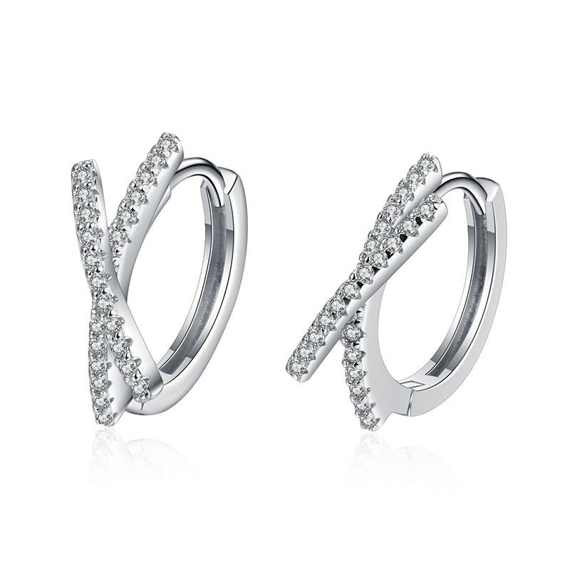 Béra&Co Crisscross Pavé Moissanite Hoop Earrings