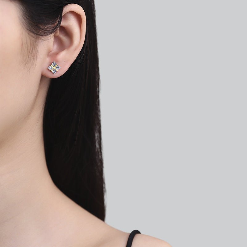 Béra&Co DuoTone Cross Moissanite Stud Earrings