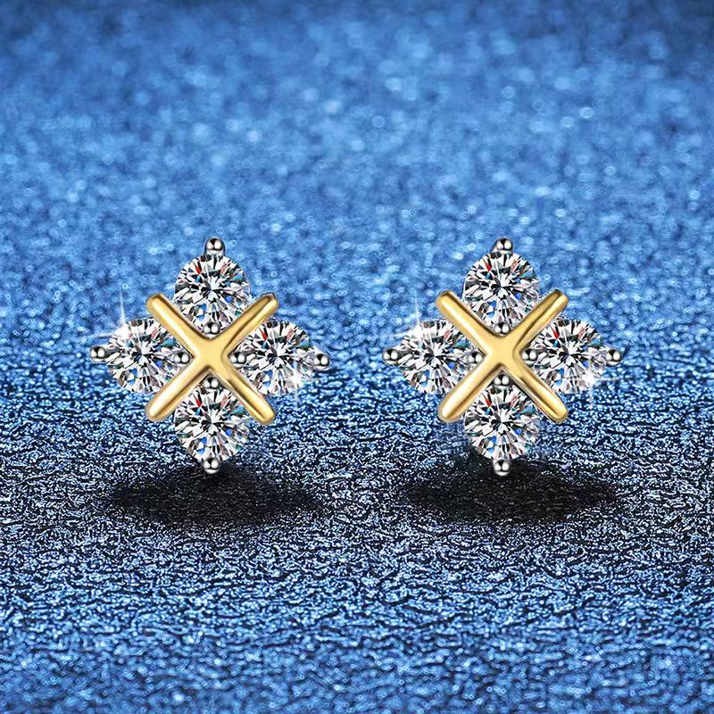 Béra&Co DuoTone Cross Moissanite Stud Earrings