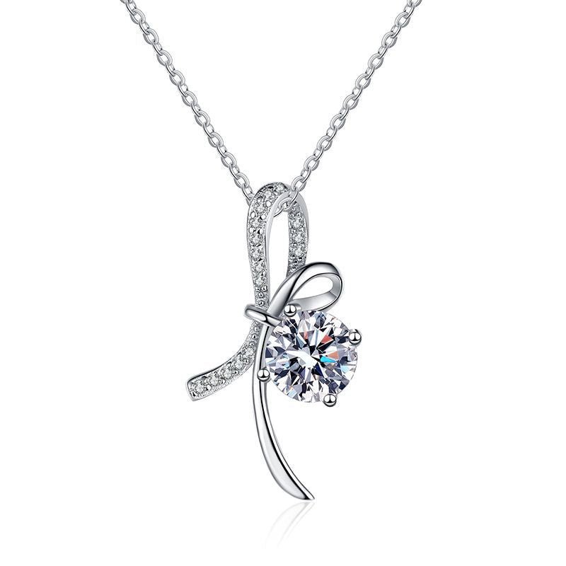 Béra&Co Graceful Ribbon Moissanite Necklace