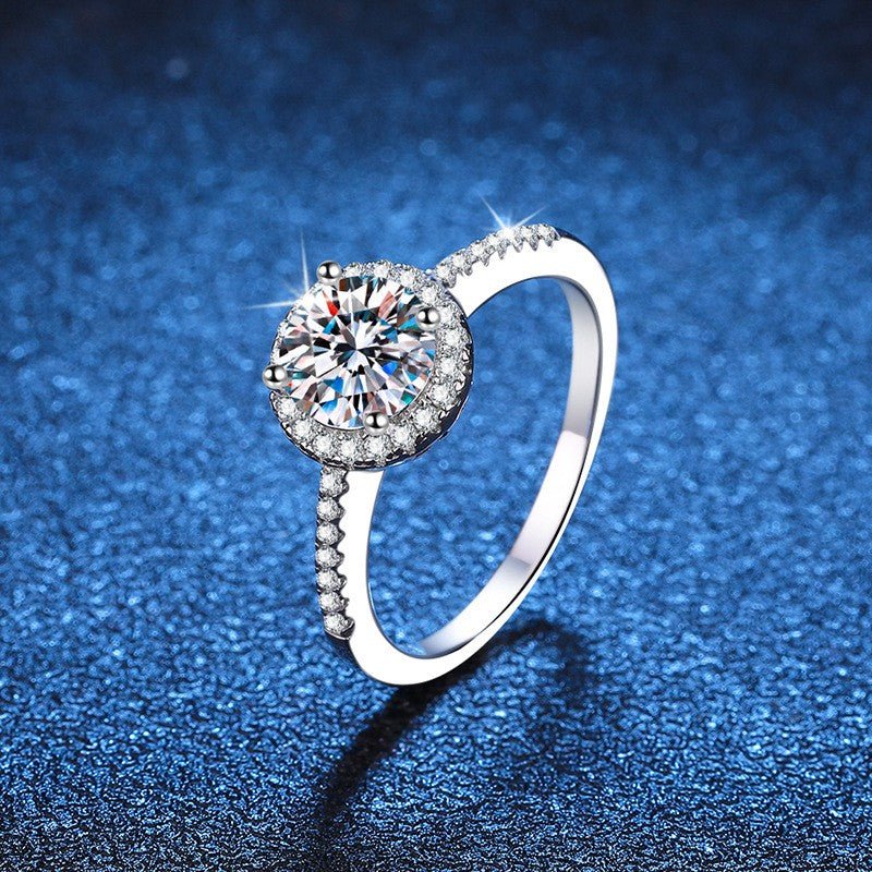 Béra&Co Halo Radiance Moissanite Ring