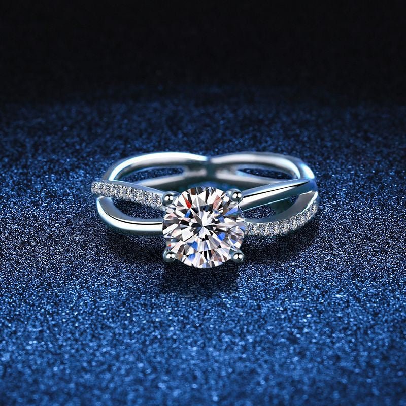 Béra&Co Infinite Grace Moissanite Ring