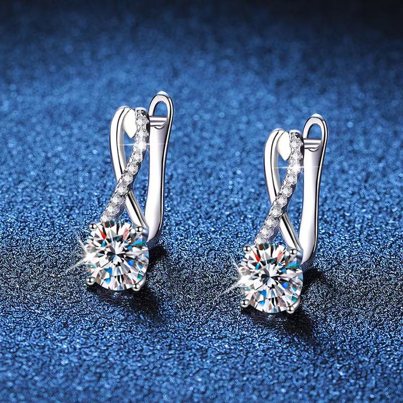 Béra&Co Radiant Twist Moissanite Drop Earrings