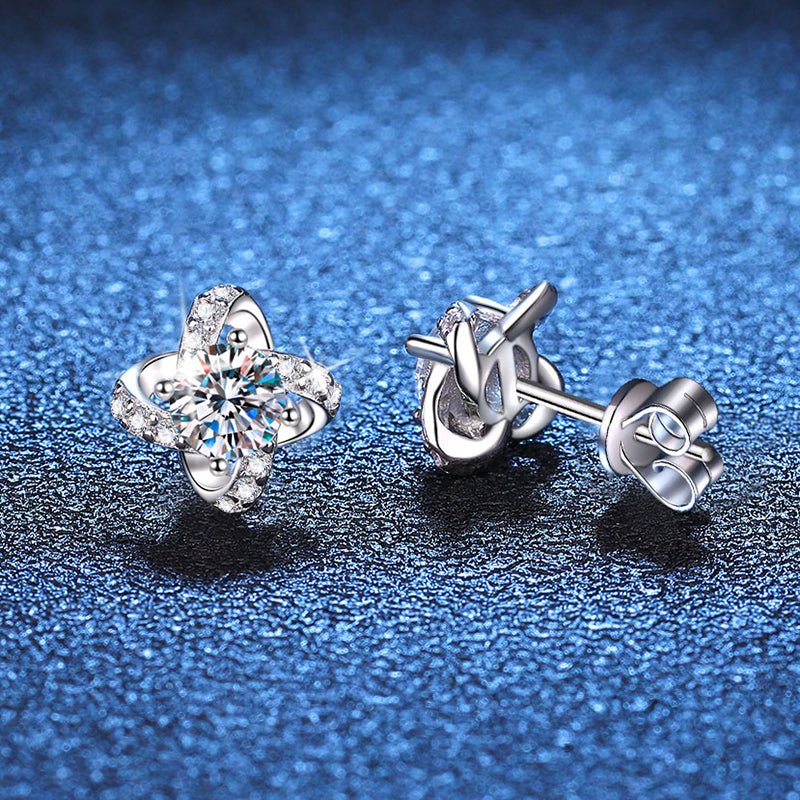 Béra&Co Starlight Bloom Moissanite Stud Earrings