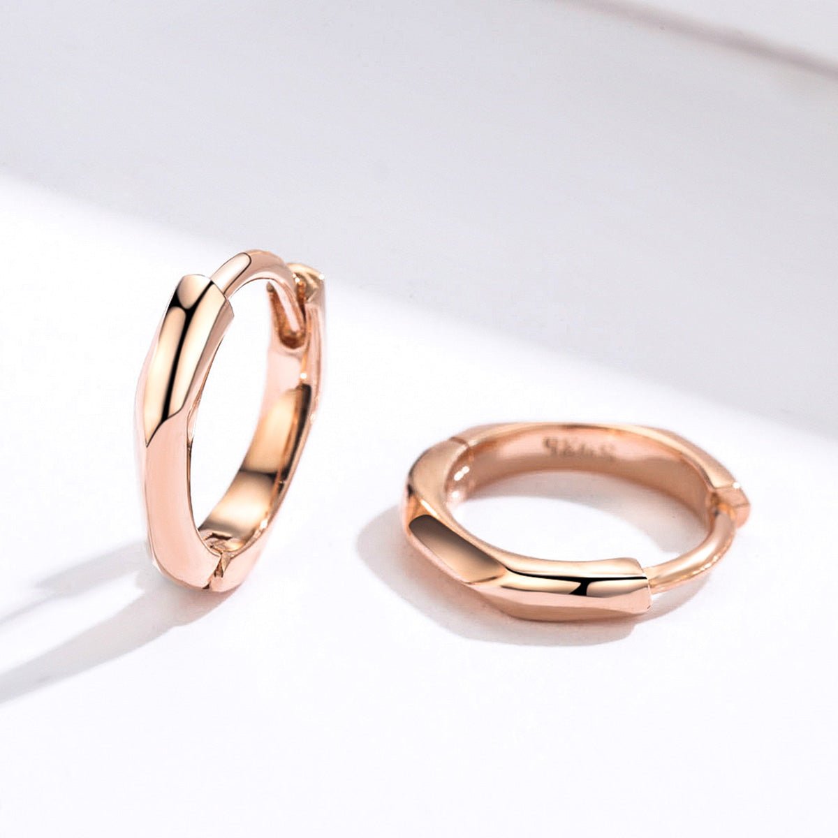 Rose Gold Smooth Shine Hoop Earrings