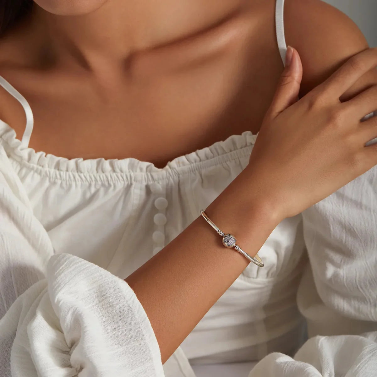 Sparkling Pavé Butterfly Bangle